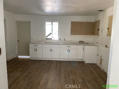 1853 Horizon Ln, Lancaster, CA 93535 - photo 7