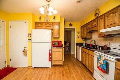 2545 E Ovid Ave, Des Moines, IA 50317 - photo 5