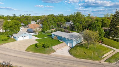 Blue House-03