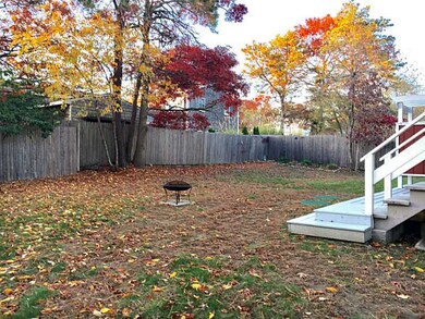 68 Hemlock Rd, Wakefield, RI 02879 - photo 3