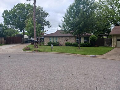 1357 Kathryn Ct, Hurst, TX 76053 - photo 4