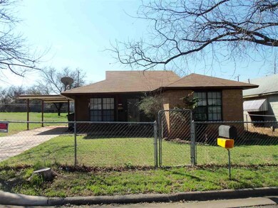 1225 33rd St, Wichita Falls, TX 76302 - photo 2