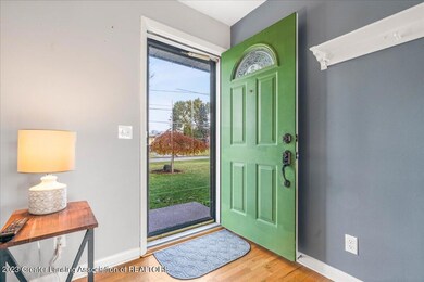 3707 Starlight Ln, Lansing, MI 48911 - photo 4