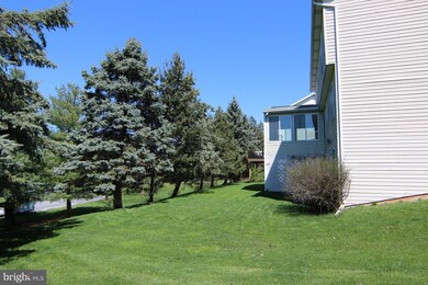 591 Constitution Dr, Middletown, PA 17057 - photo 4