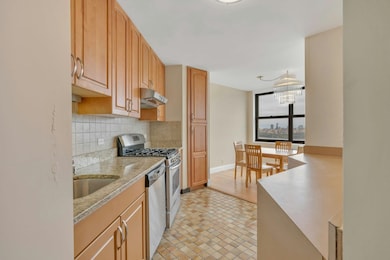 The Galaxy Towers unit 33D, Guttenberg, NJ 07093 - photo 4