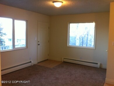 529 W 75th Ave, Anchorage, AK 99518 - photo 4