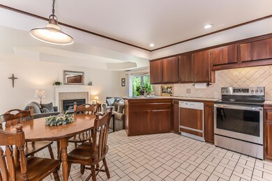 2972 Sheffield Ct, Ann Arbor, MI 48105 - photo 2