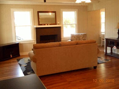 906 W New York Ave, McComb, MS 39648 - photo 7