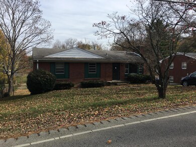 8508 Hudson Ln, Louisville, KY 40291 - photo 2