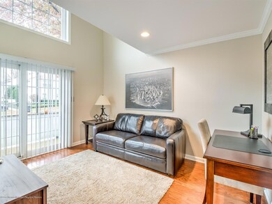 004_LIVING ROOM