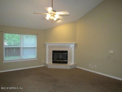 10842 Lydia Estates Dr, Jacksonville, FL 32218 - photo 2