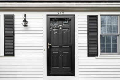 359 Capn Lijahs Front Door
