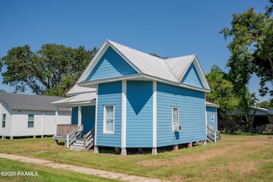 311 S Guegnon St, Abbeville, LA 70510 - photo 2