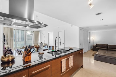 Icon Brickell Tower 2 unit 2405, Miami, FL 33131 - photo 6