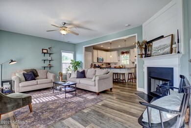 103 Poplar Branch Way-large-005-001-P526