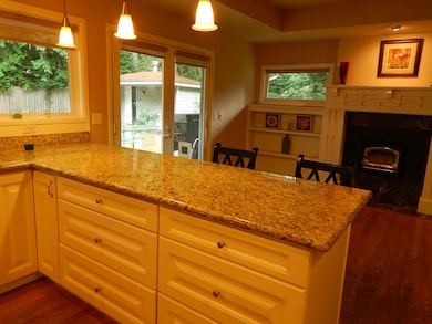 10724 226th St SW, Edmonds, WA 98020 - photo 5