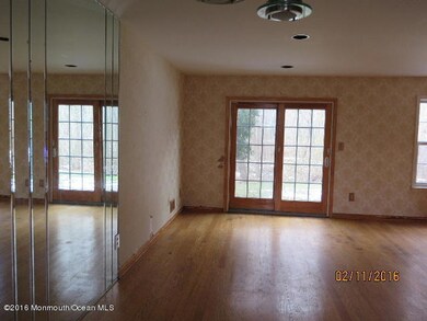 428 Indigo Ct, Morganville, NJ 07751 - photo 4