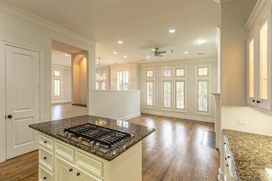 5801 Logan Ln, Houston, TX 77007 - photo 6