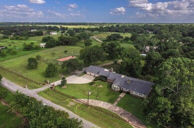 605 Perry St, Rosenberg, TX 77471 - photo 3