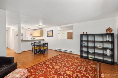 170 Newport Way NW unit D32, Issaquah, WA 98027 - photo 7