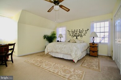 10717 Holleybrooke Dr, Spotsylvania, VA 22553 - photo 6