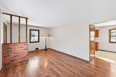 6381 Rath Dr, Woodbury, MN 55125 - photo 5