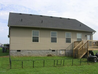 127 Crossfield Dr, Mount Washington, KY 40047 - photo 2