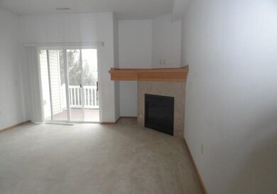 1920 Rockford Rd SW unit 16, Cedar Rapids, IA 52404 - photo 2