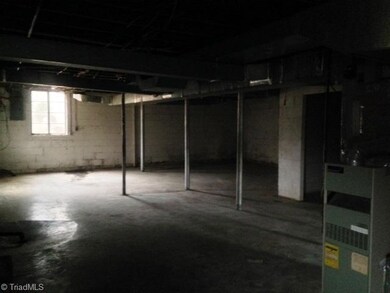 227 Northwood Dr, Asheboro, NC 27203 - photo 4