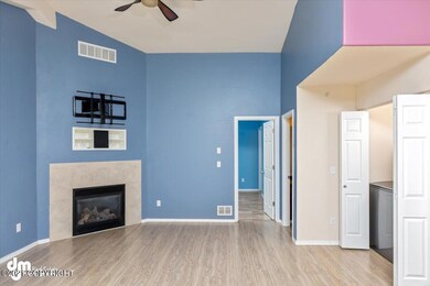 06-Living Room MS_9642