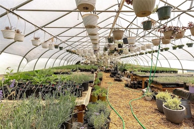 Greenhouse - Combined property 27.07 acres