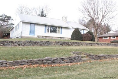 35 St Stephens Ln E, Schenectady, NY 12302 - photo 6