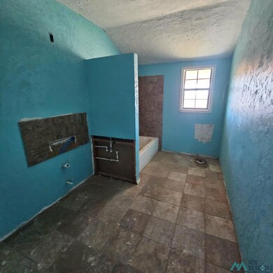 432 S Roosevelt Road V, Portales, NM 88130 - photo 3