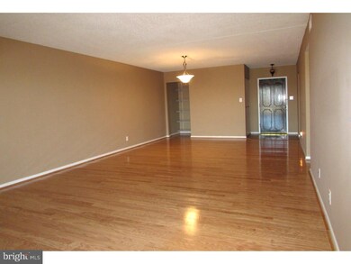 21433 Valley Forge Cir unit 1433, King of Prussia, PA 19406 - photo 3