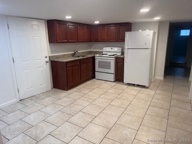100 S Cliff St unit Lower Level, Ansonia, CT 06401 - photo 4