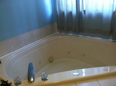 1246 Brian Ln, Effort, PA 18330 - photo 4