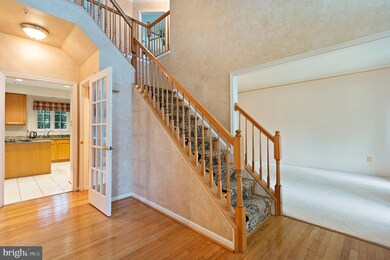 10601 Wood Pointe Ct, Glenn Dale, MD 20769 - photo 3