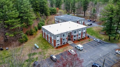 37 Constitution Dr unit 37, Londonderry, NH 03053 - photo 4