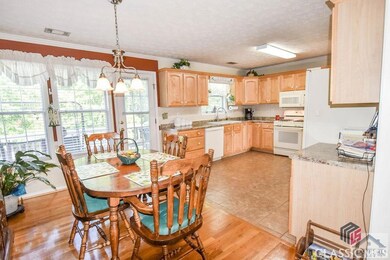 3490 Heathervale Way SW, Conyers, GA 30094 - photo 6