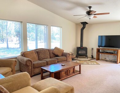 17205 Kingsburg Rd, Bend, OR 97707 - photo 5