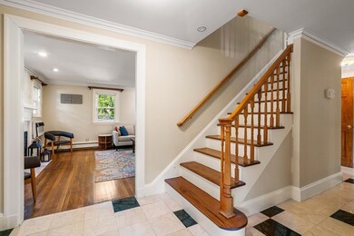 524 Parker St, Newton Center, MA 02459 - photo 3