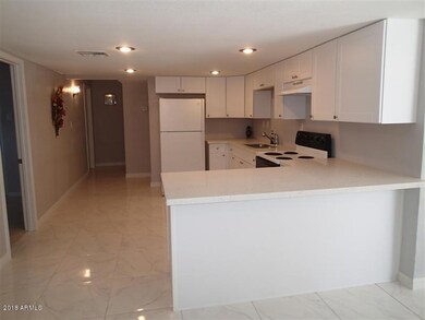 Kitchen (8)