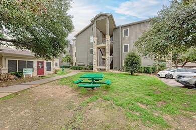 2320 Gracy Farms Ln unit 633, Austin, TX 78758 - photo 3