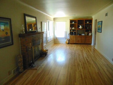 Living Room<|><|>