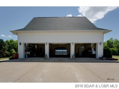 Attached 3 Car Garage