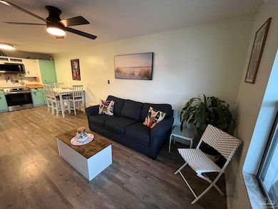 3202 Redwood Ln unit A - 211, Gulf Breeze, FL 32563 - photo 2