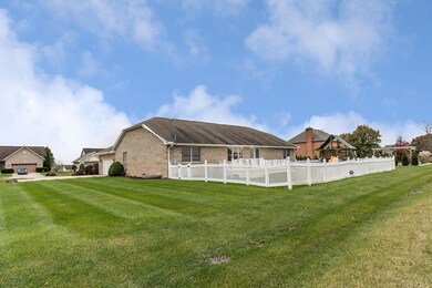 1380 Eastwood Dr, Circleville, OH 43113 - photo 7
