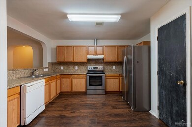 3811 Bridget St, Edinburg, TX 78539 - photo 4