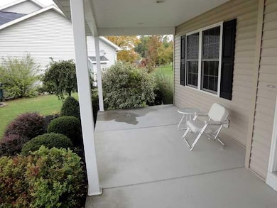 7159 Mallard Ct, Niagara Falls, NY 14304 - photo 3