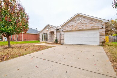2422 Timber Cove Dr, Weatherford, TX 76087 - photo 3